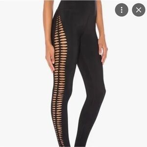 ALO Yoga - Black Cut-Out Leggings